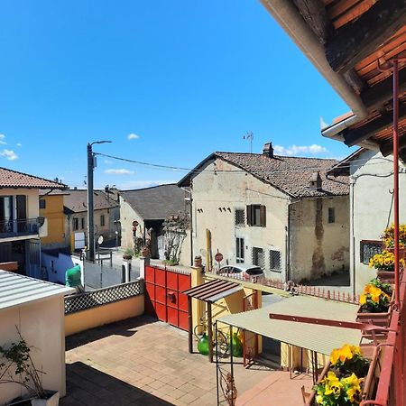 B&B La Casa Gialla Di Luca Mazzè エクステリア 写真
