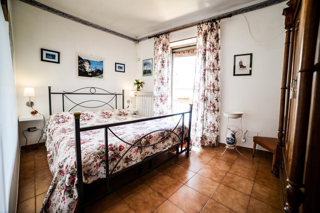 B&B La Casa Gialla Di Luca Mazzè エクステリア 写真